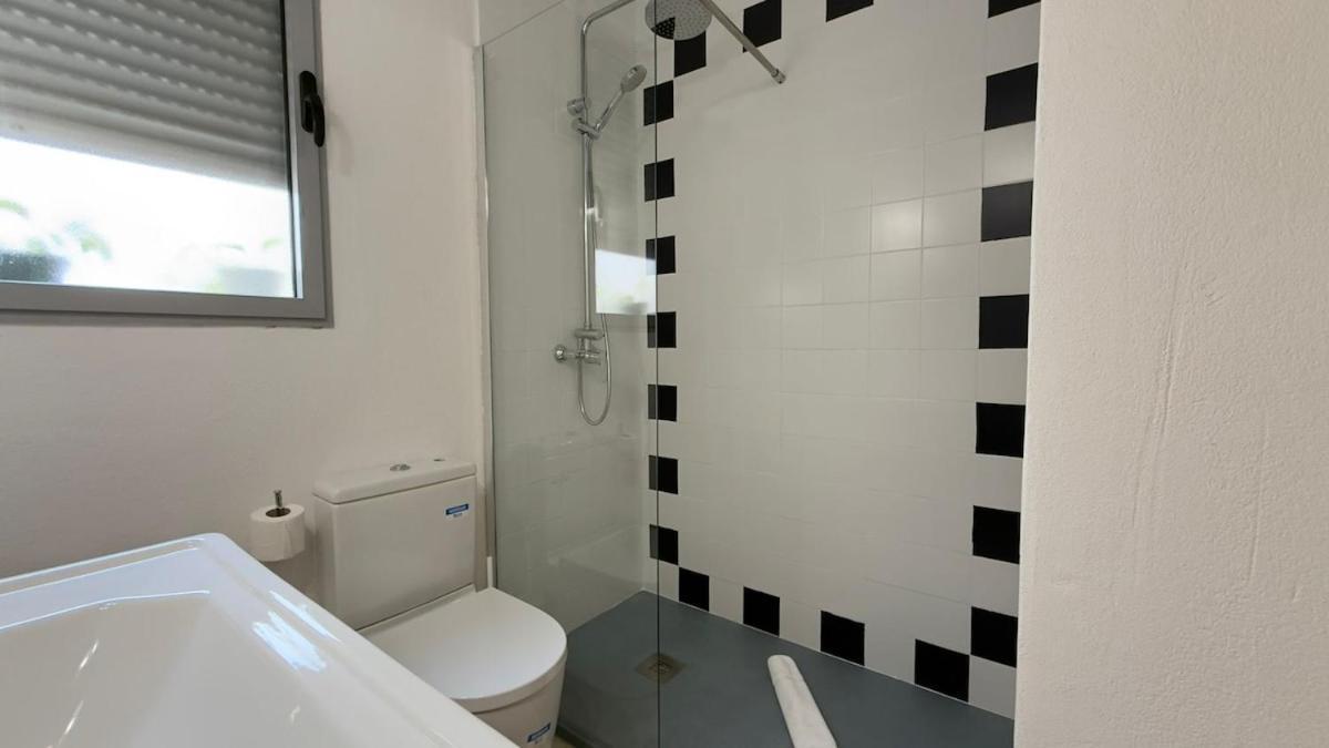 Stylish Flat With Natural Light For 4 Pax - Lr1 * Madri